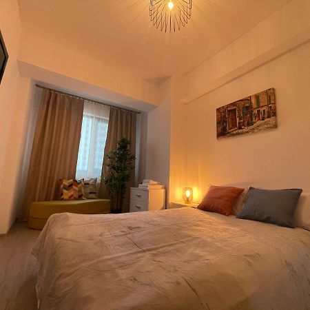 Apartment Near Palas Mall Iasi Buitenkant foto