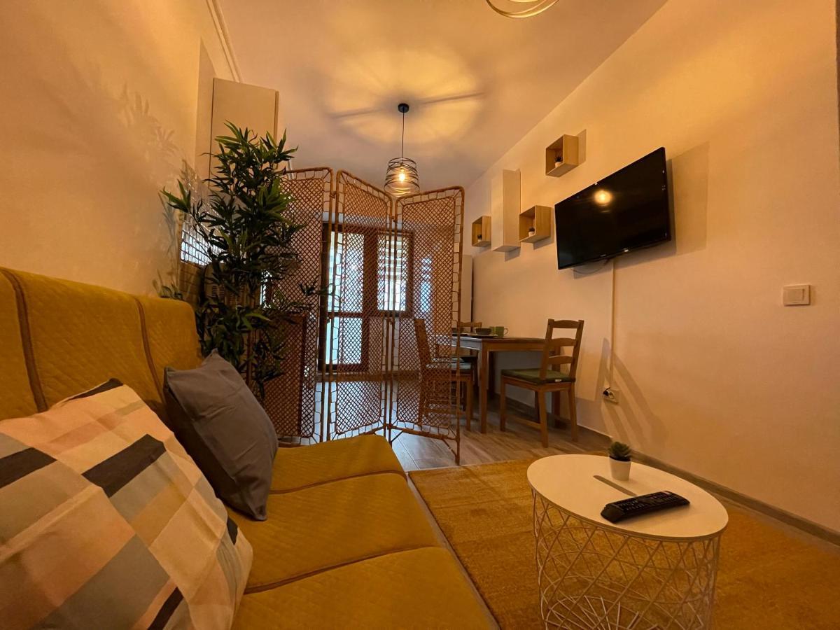 Apartment Near Palas Mall Iasi Buitenkant foto